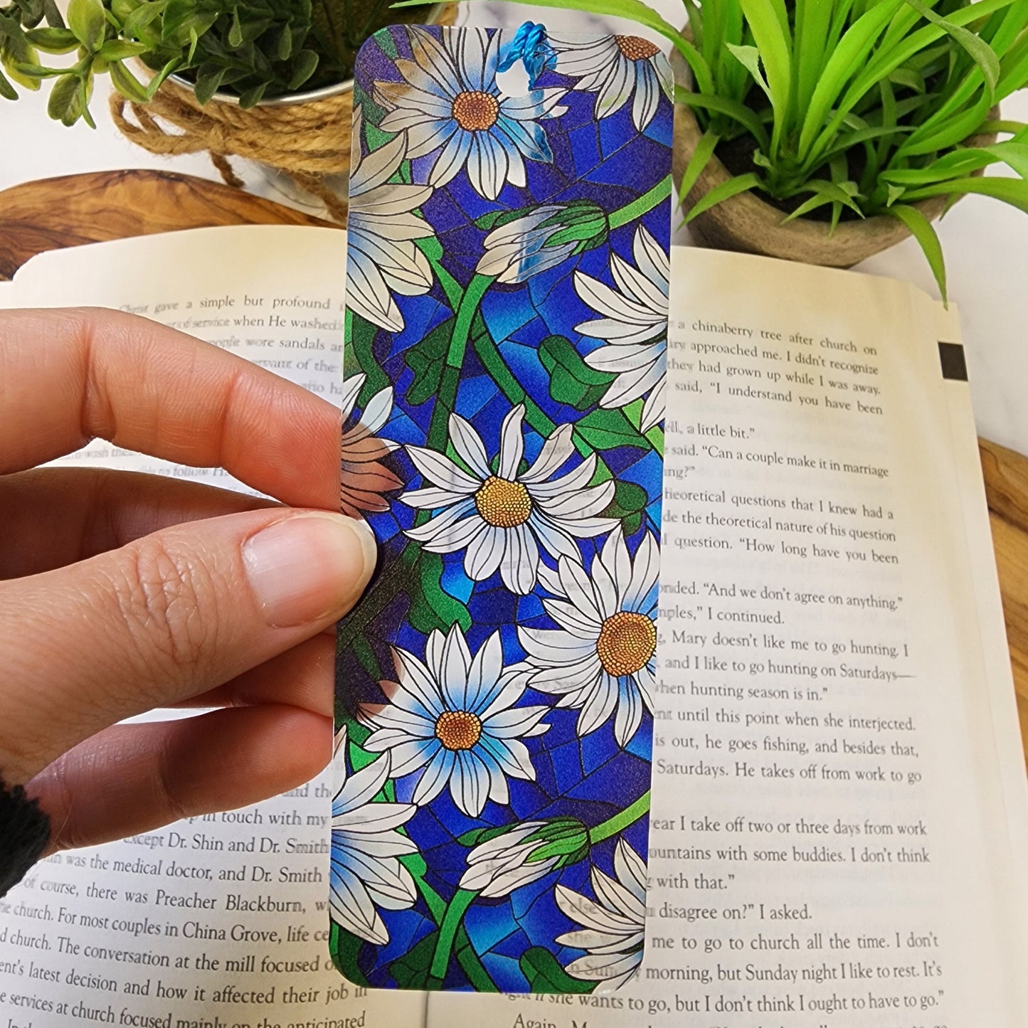 Daisies Bookmark with Tassel for book lover gift for bookworm