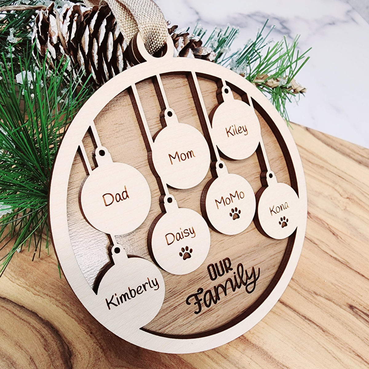 Personalized Family Bauble Ornament – Custom Names & Pets