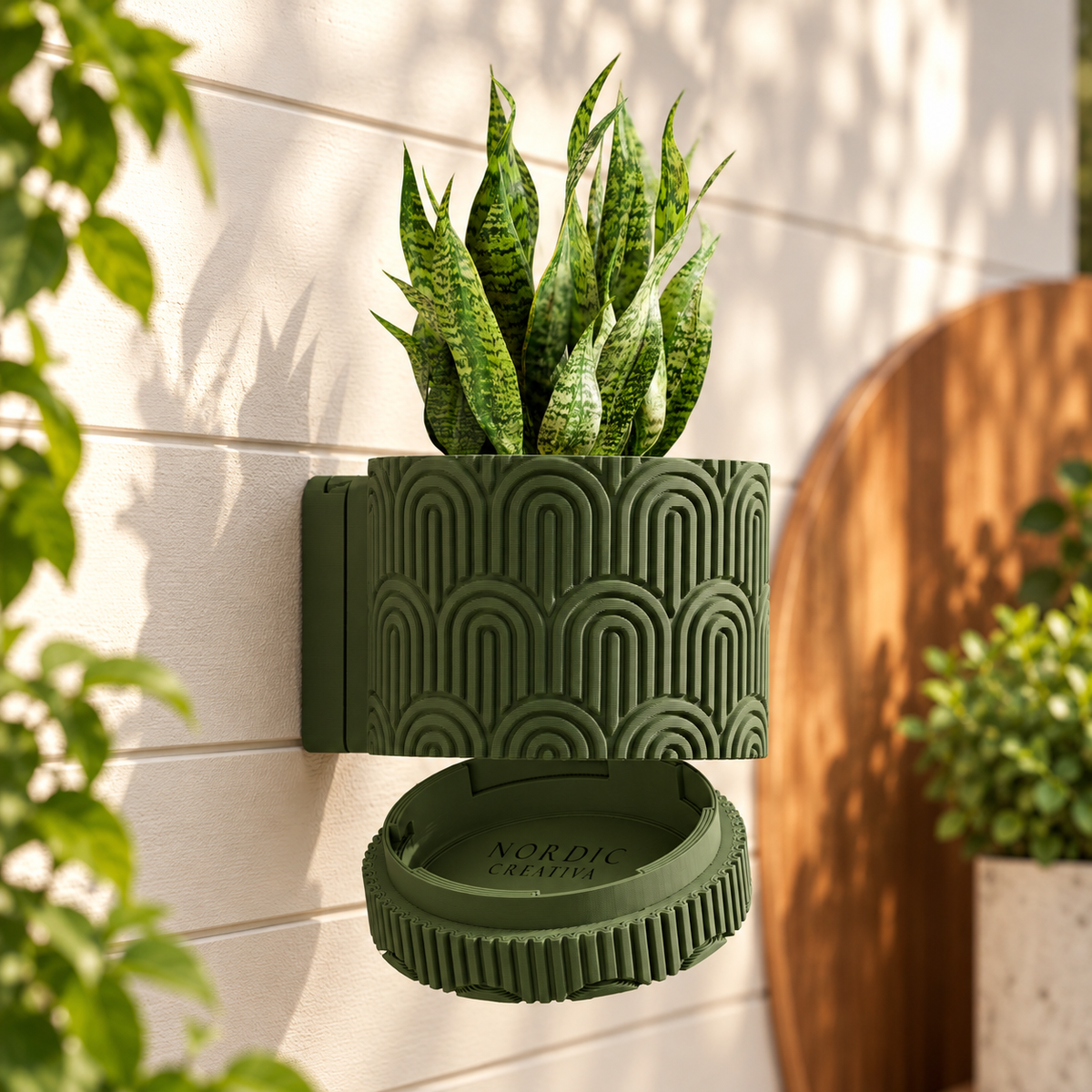 3D Printed Wall Planter with Drainage, Modern Indoor Hanging Plant Pot, Geometric Wall Decor, Unique Plant Gift