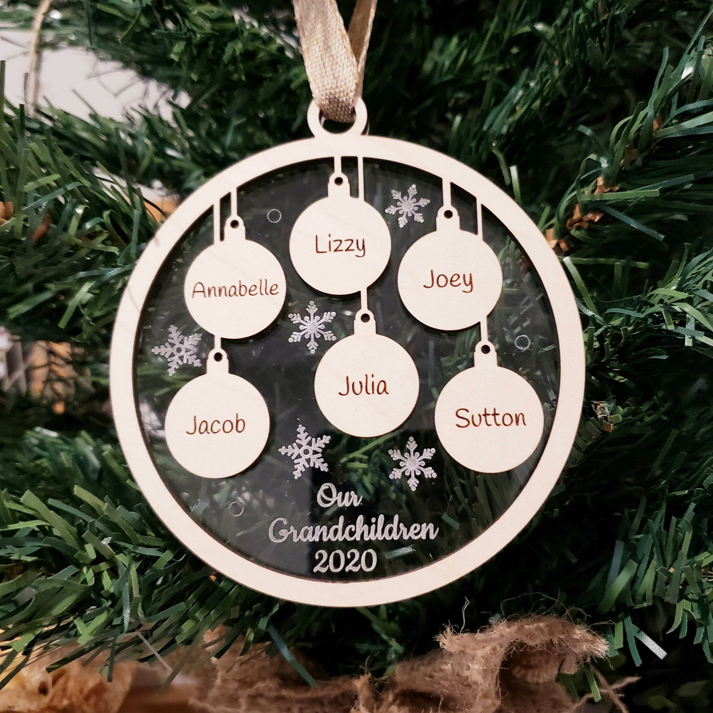 Personalized Grandchildren names Christmas Ornament 2024 Clear Acrylic with Engraved Snow Flakes